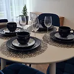 Daira דירה