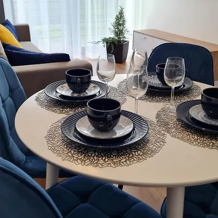 Daira * Ustronie Morskie