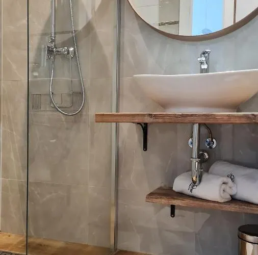 Daira * Устроне-Морске